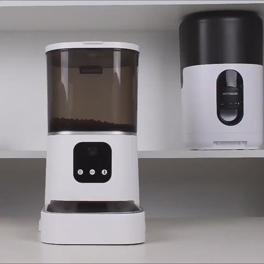 video showcase of auto smart feeder